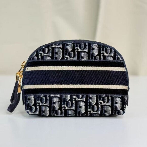 Dior Oblique Cosmetic Bag with Iconic Logo Design Paris Fashion Accessory - Picture 3 of 7